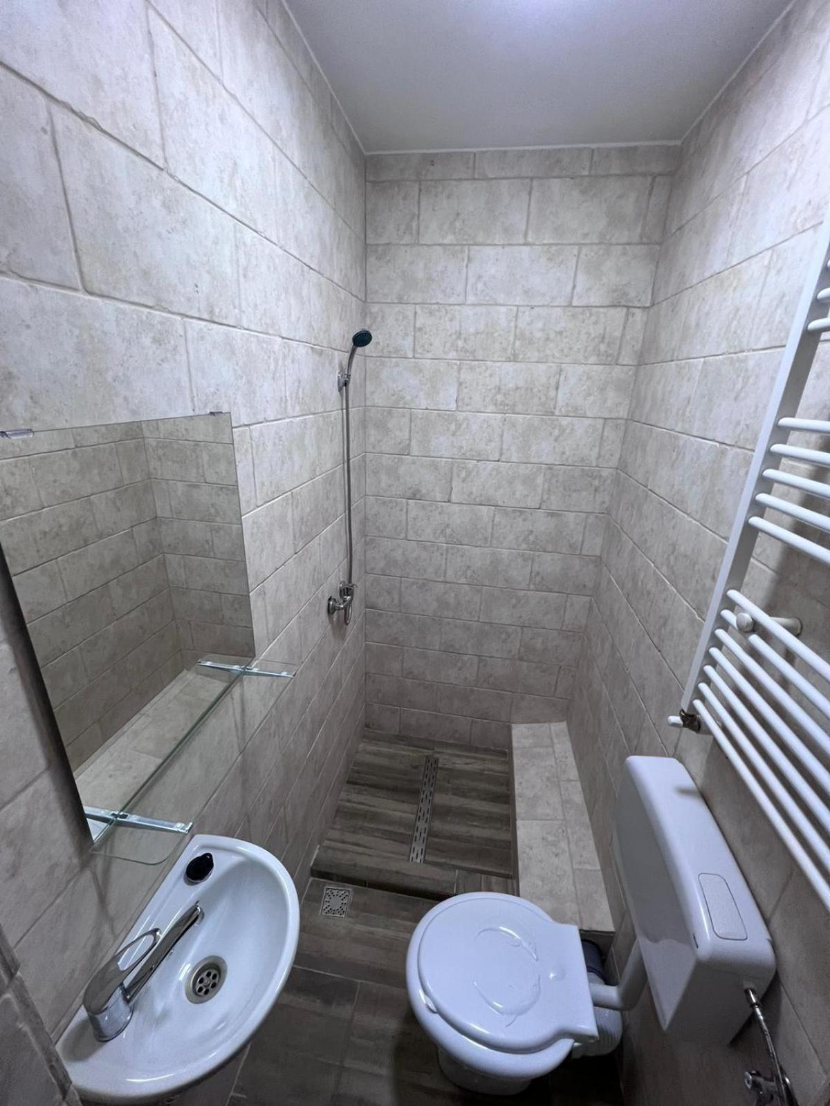 Casa Privata Airport Bucharest Therme Bucharest Balotesti Luaran gambar